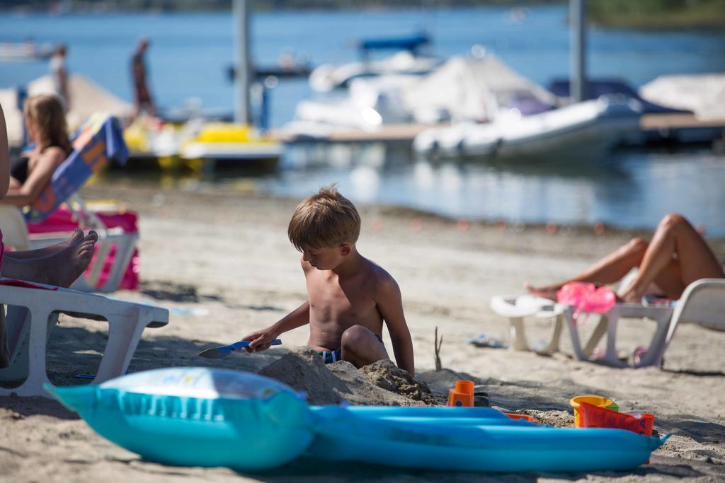 Camping Italia Lido Castelletto sopra Ticino Eksteriør bilde